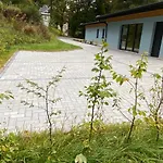 דירה Luxurioeses Rollstuhlgerechtes Ferienapartment A1 Mit Umzaeunten Garten, 65qm
